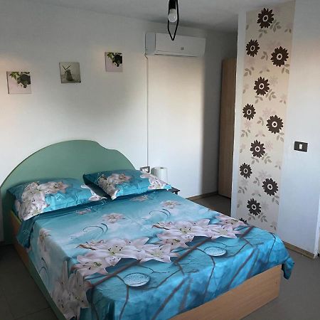 Camere De Inchiriat Maria Corbu Eksteriør billede