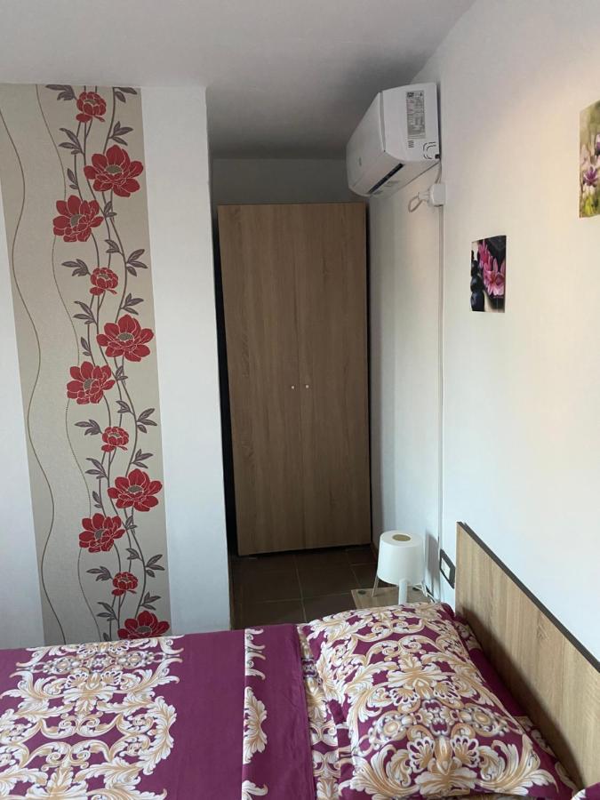 Camere De Inchiriat Maria Corbu Eksteriør billede