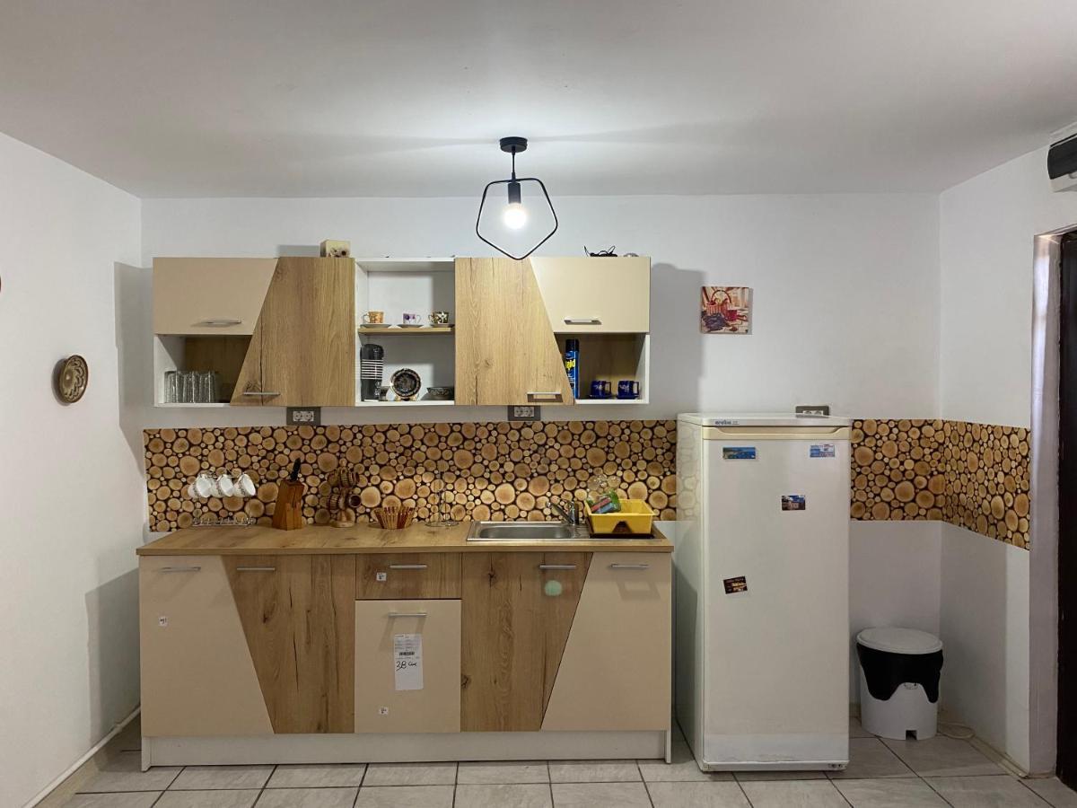 Camere De Inchiriat Maria Corbu Eksteriør billede